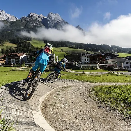 Apartamento Appartementhaus Salzmann Leogang